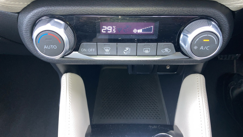 Nissan Micra 1.0 IG-T 100 Tekna 5dr Xtronic Petrol Hatchback